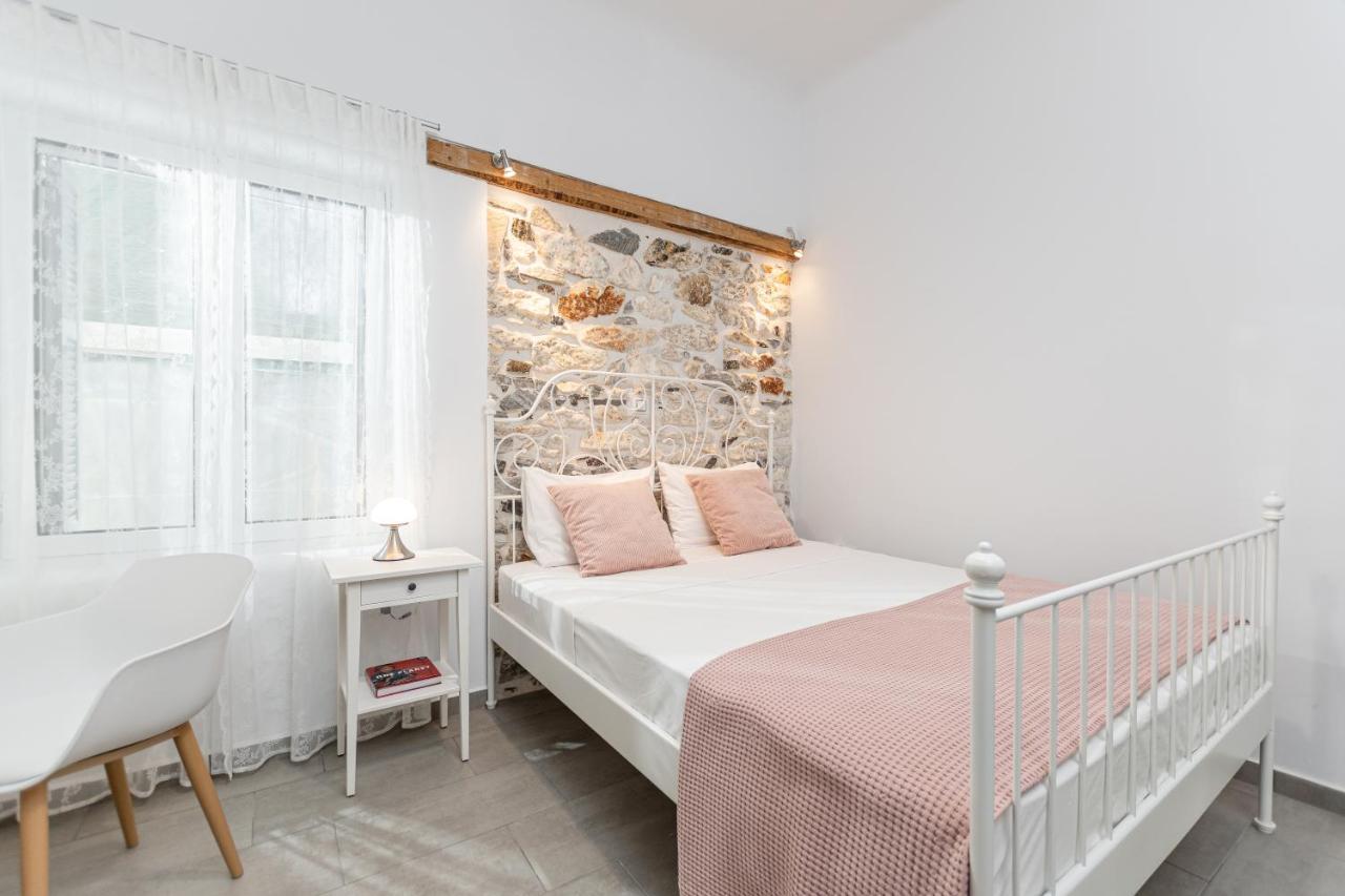 Villa Maro - Luxury Apartment Naxos City ภายนอก รูปภาพ